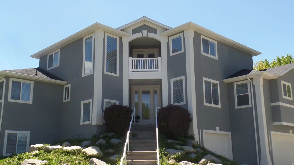 496 E Spruce Glen Rd, Murray