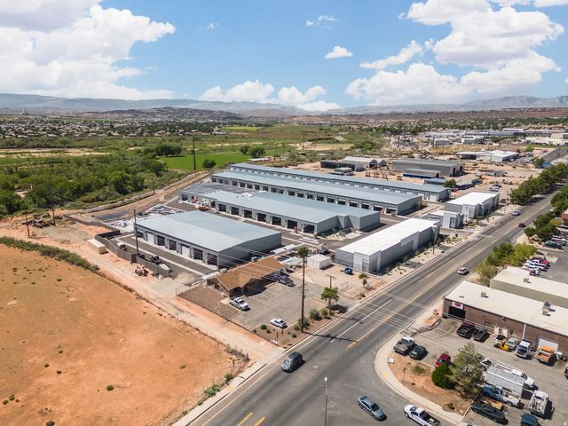 24 E Industrial Dr G, Washington