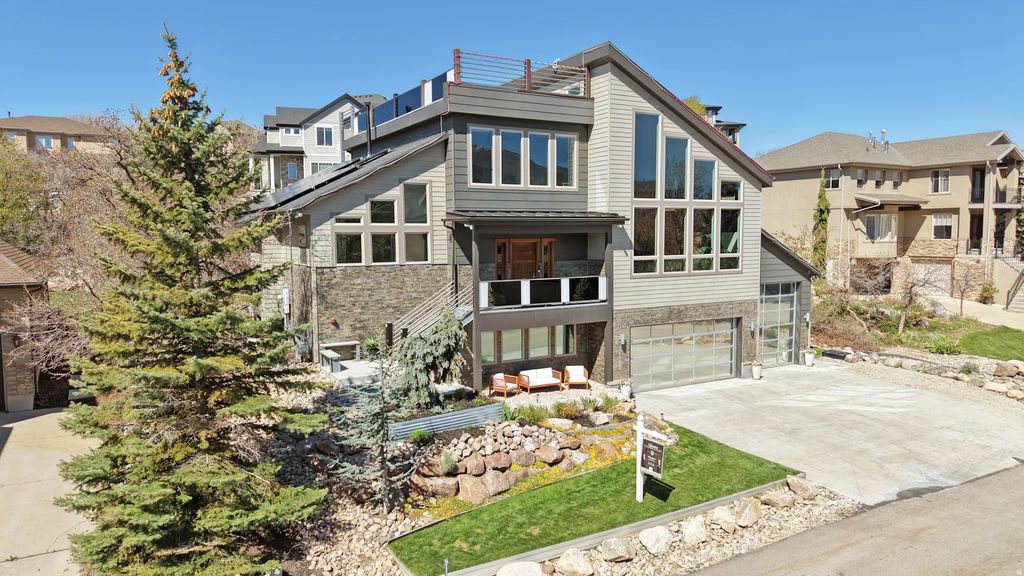 14902 S Saddle Leaf Ct E, Draper