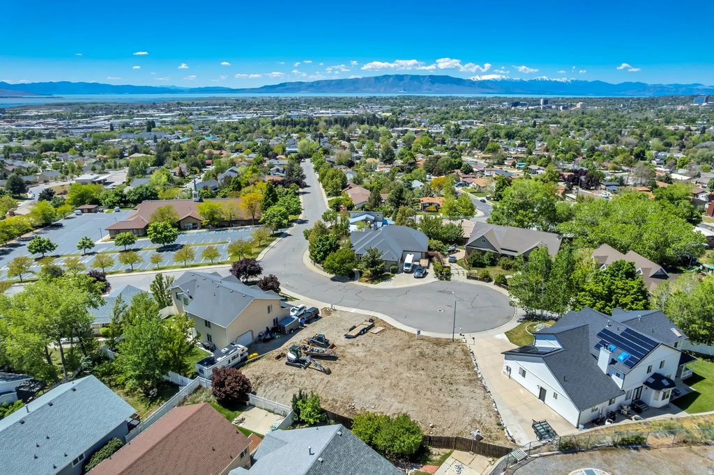 1574 E 800 S, Provo