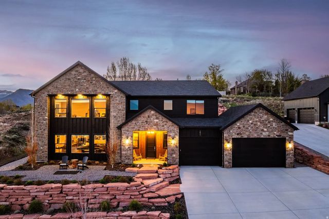 1011 E Mill Rd, Heber City