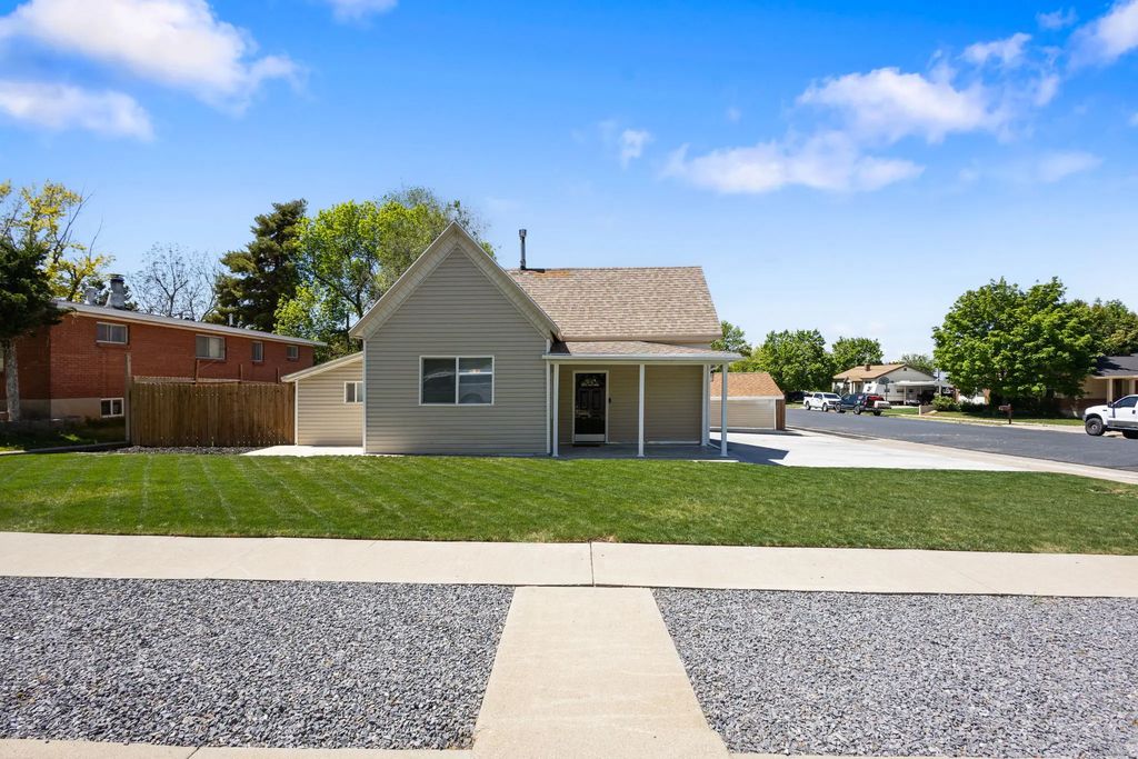 694 E 100 S, Spanish Fork