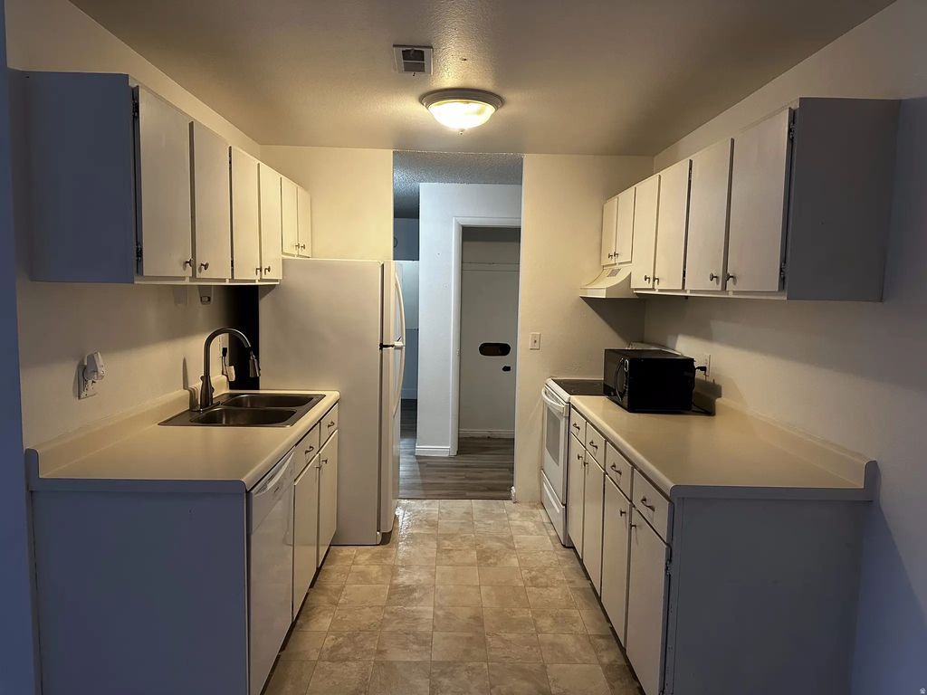 1860 W 500 St N C-15, Salt Lake City