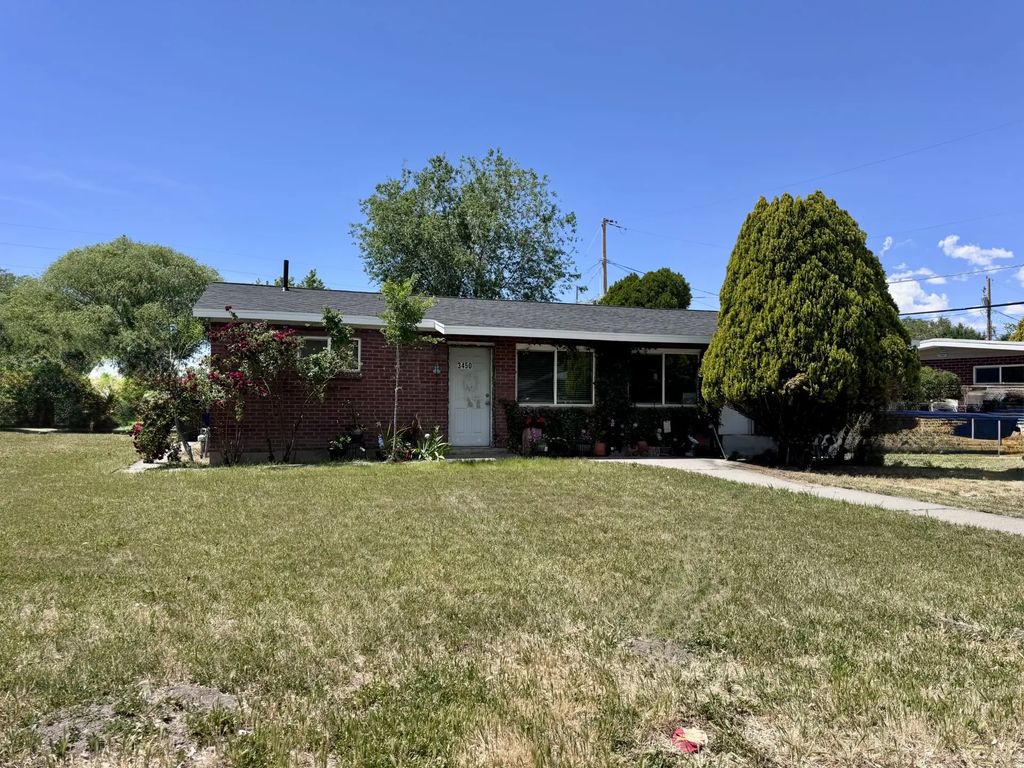 3448 S Maple Way W, West Valley City