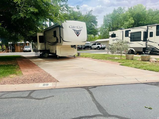 180 N 1100 E 89, Washington