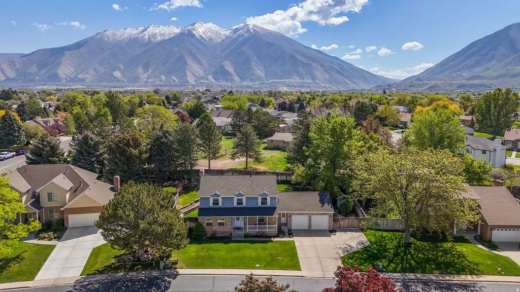 822 E Skylark Dr, Spanish Fork