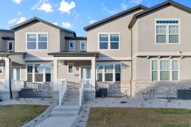 7802 W Alta Ln, Magna