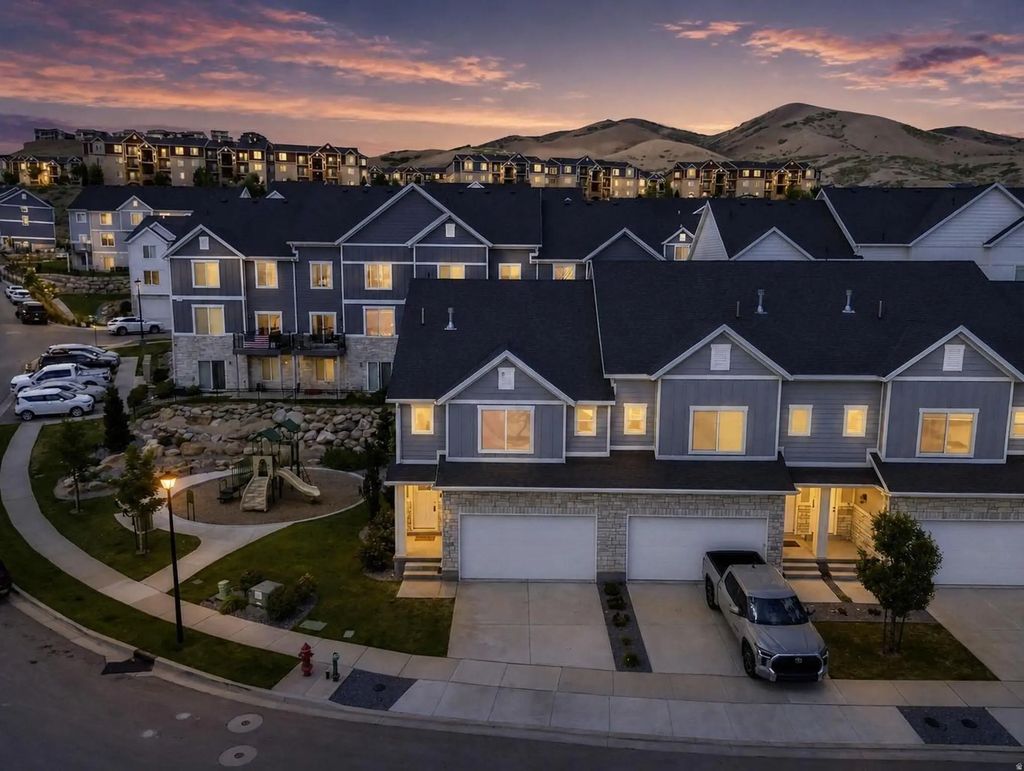 986 W Vista Ridge Dr N, Lehi