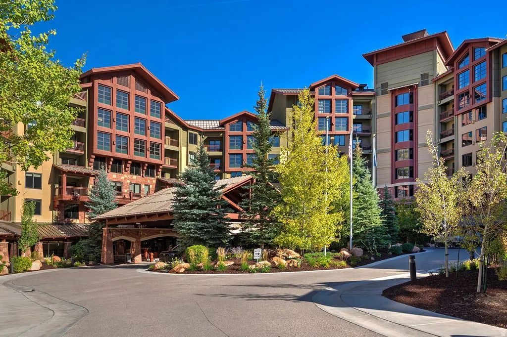 3855 Grand Summit Dr 109 Q2, Park City