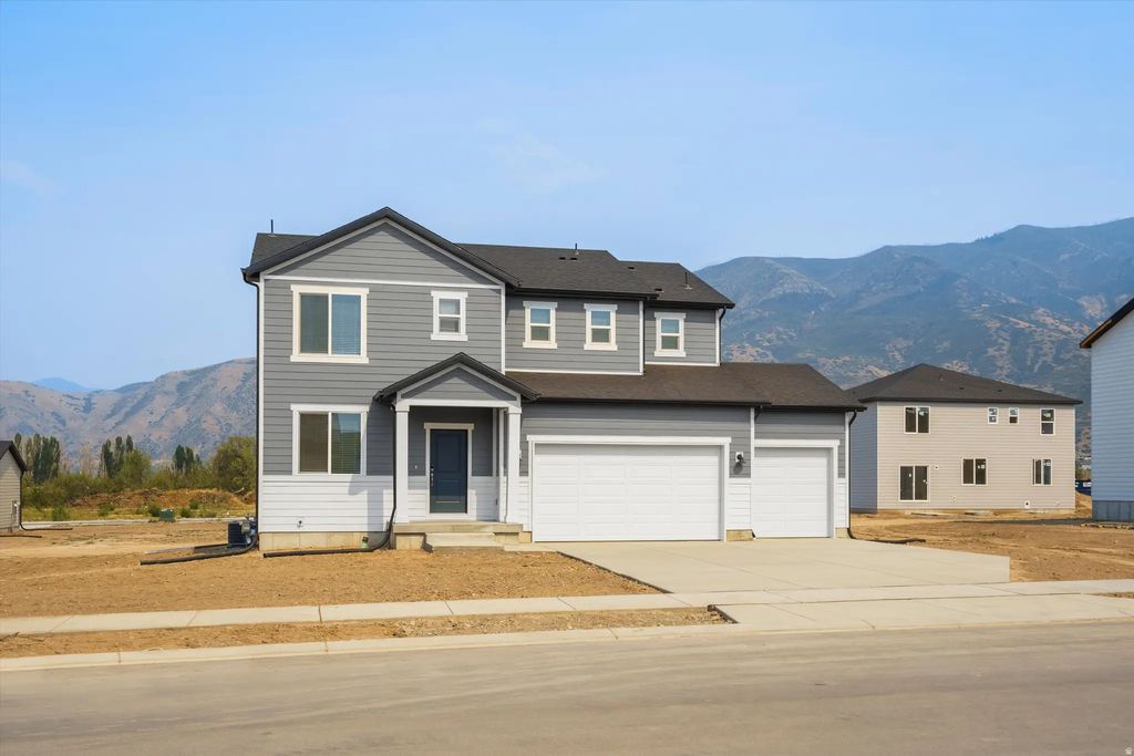 3282 W 3525 S 215, West Haven