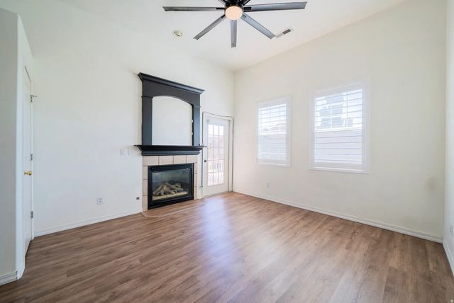 986 N Shetland Ln W, Farmington
