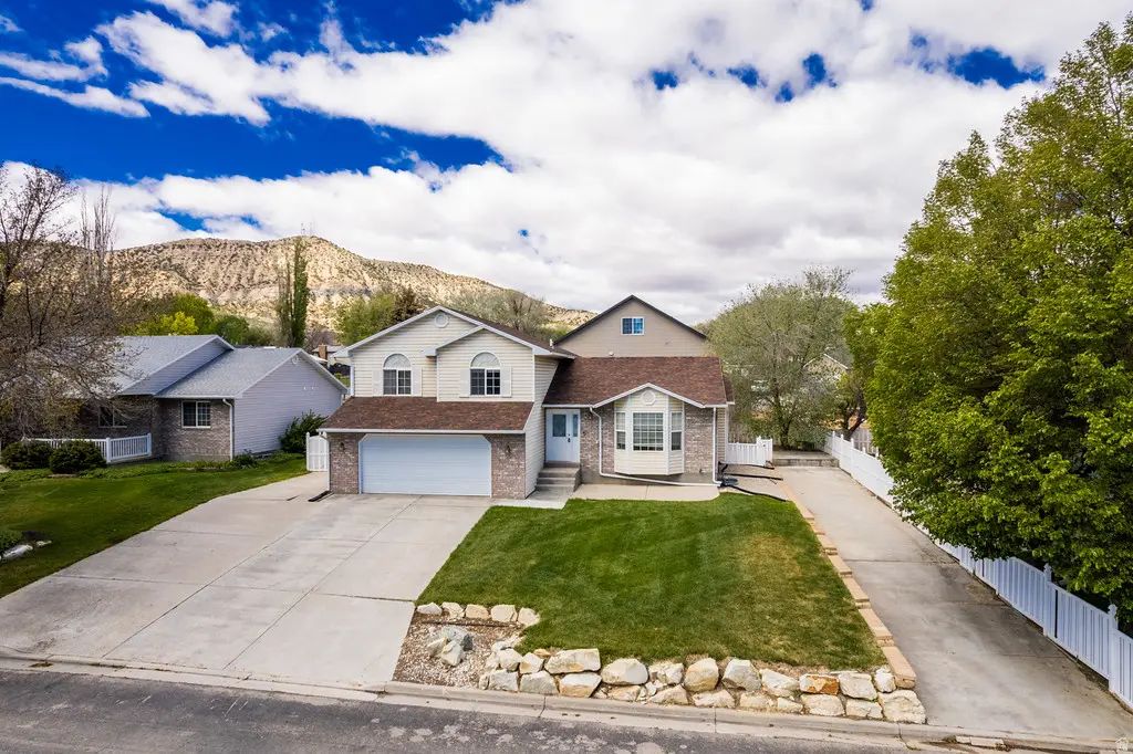 375 S 3290 W, Vernal
