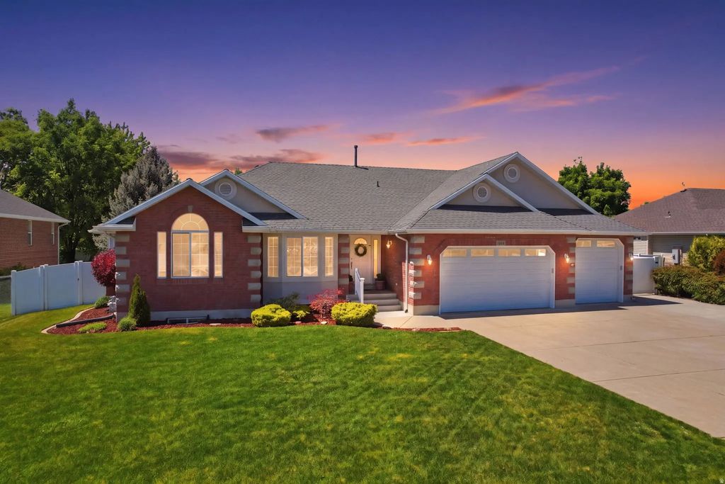 776 Flint St, Layton