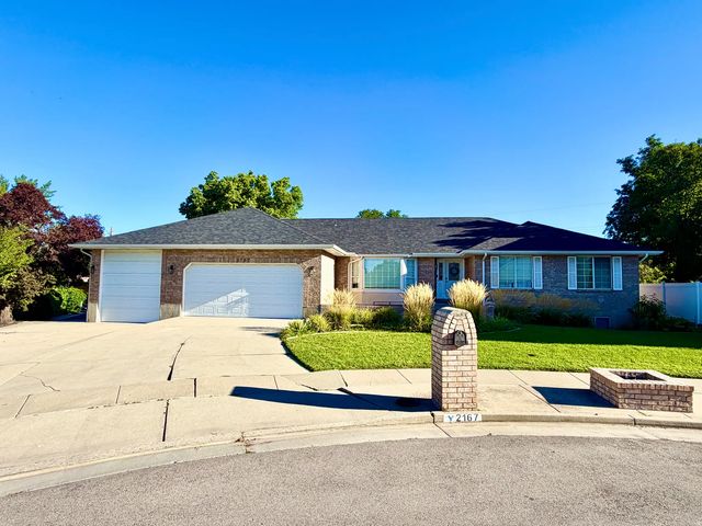 2167 E Eagle Ray Ct, Cottonwood Heights