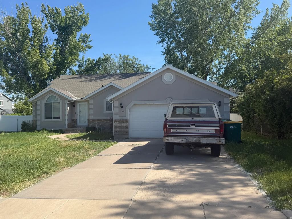851 W 150 S, Clearfield