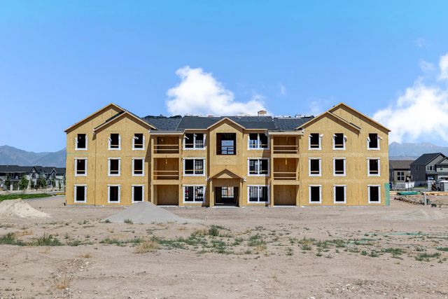 12718 S Polk Creek Ln D201, Herriman