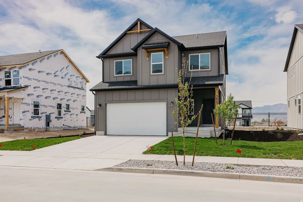 3623 N Eagle Dr 311, Eagle Mountain