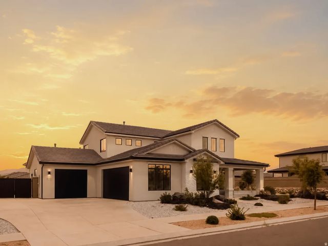 772 W Rust Bluff Dr, St. George