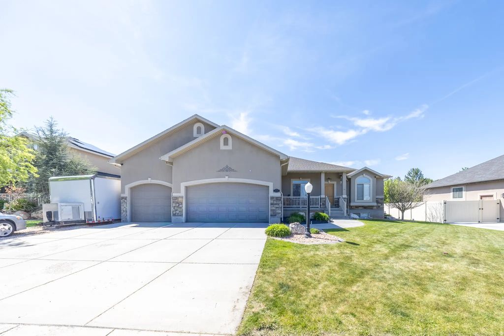 1125 W 3090 S, Syracuse