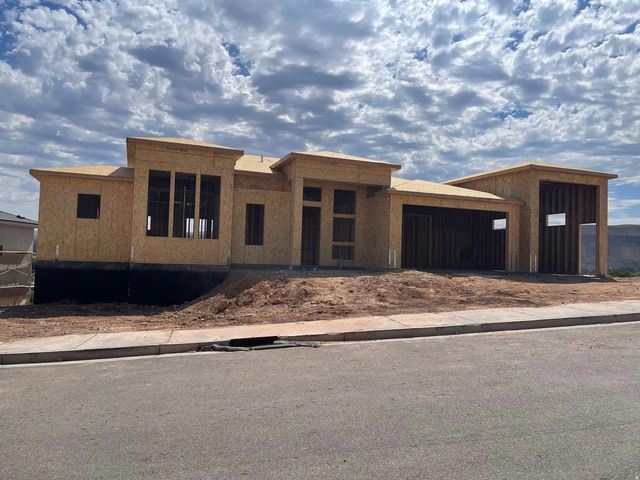 709 S 1360 W, Hurricane