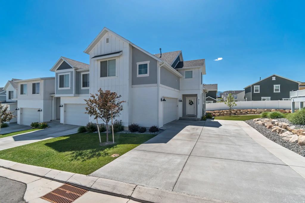 9757 N Aaron Ave, Eagle Mountain