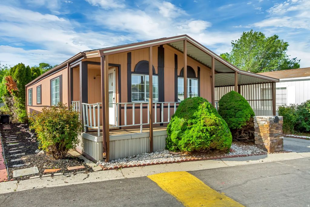 1109 W Barberry Dr 135, Taylorsville