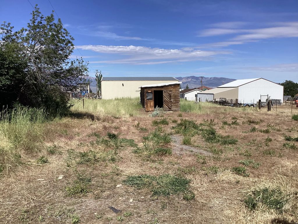 67 N 1000 W, Tooele