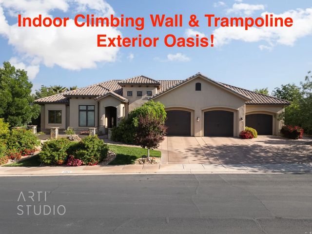 2461 E Lagrasse Cir, St. George