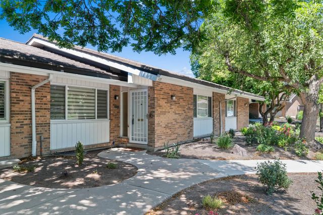 4900 S Three Fountains Dr 137, Murray