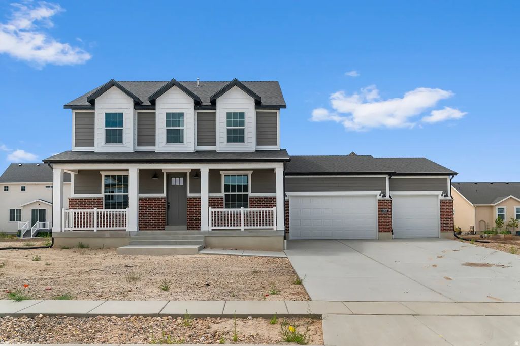 3803 W 2350 N, Clinton