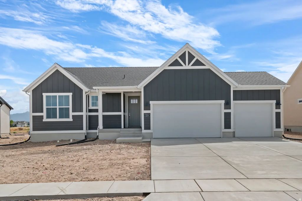 2254 N Hooded Crane Dr, Clinton