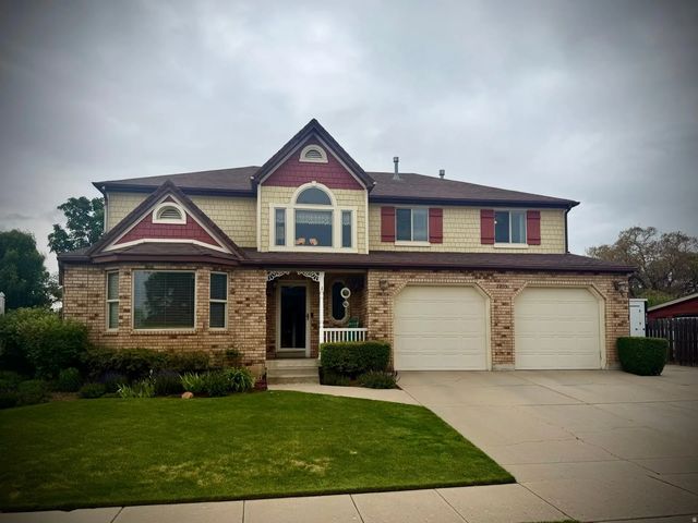 2205 E Sunset Dr, Layton