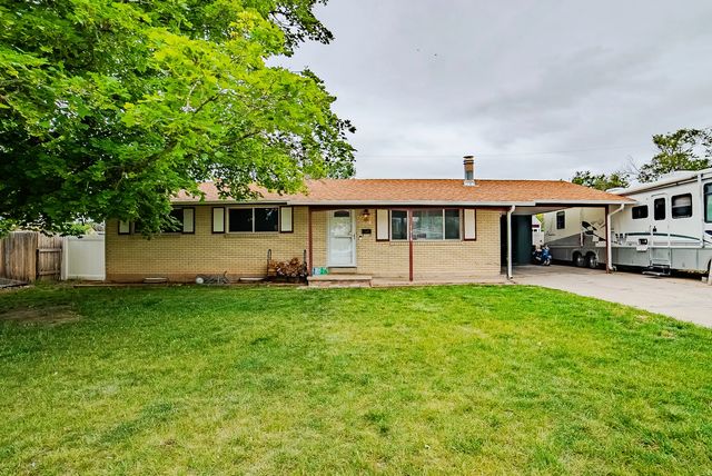 1618 W Camelot Dr, Layton