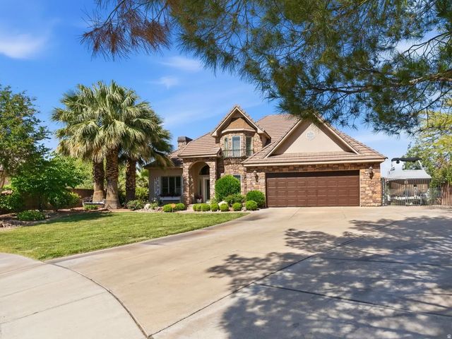 834 N Dusk Cir W, St. George