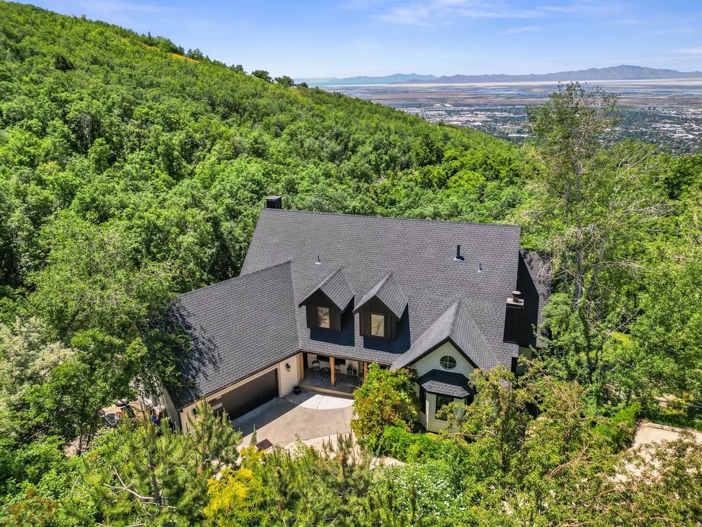 2692 S Grand Oak Cir E, Bountiful