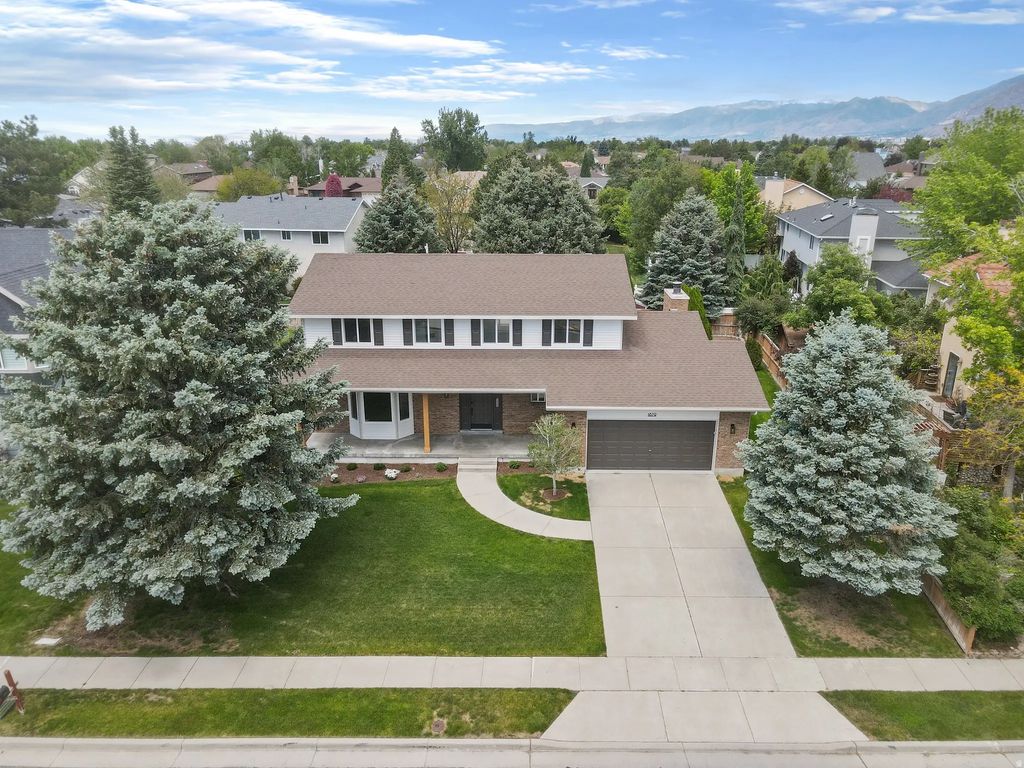 1879 E Michael Way, Sandy