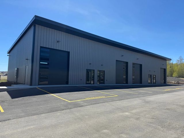 70 N 395 W 8-11, Garden City