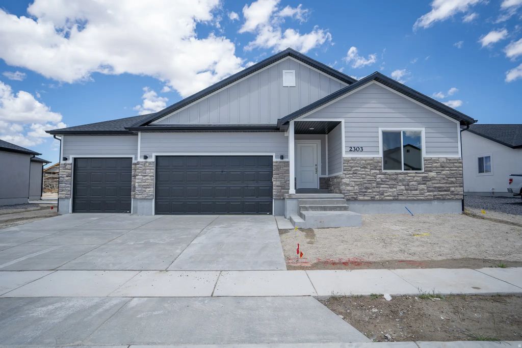 2392 E Yellow Blossom St 475, Eagle Mountain