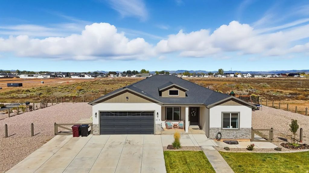 2418 W 4975 N, Cedar City
