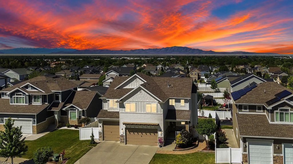 254 S 1675 E, Layton