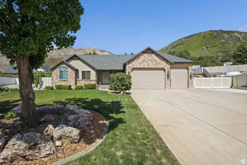1348 E 2450 N, North Ogden