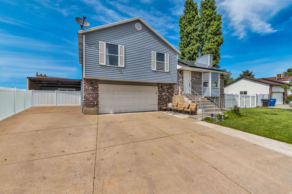 3706 W Christy Hill Way, Taylorsville