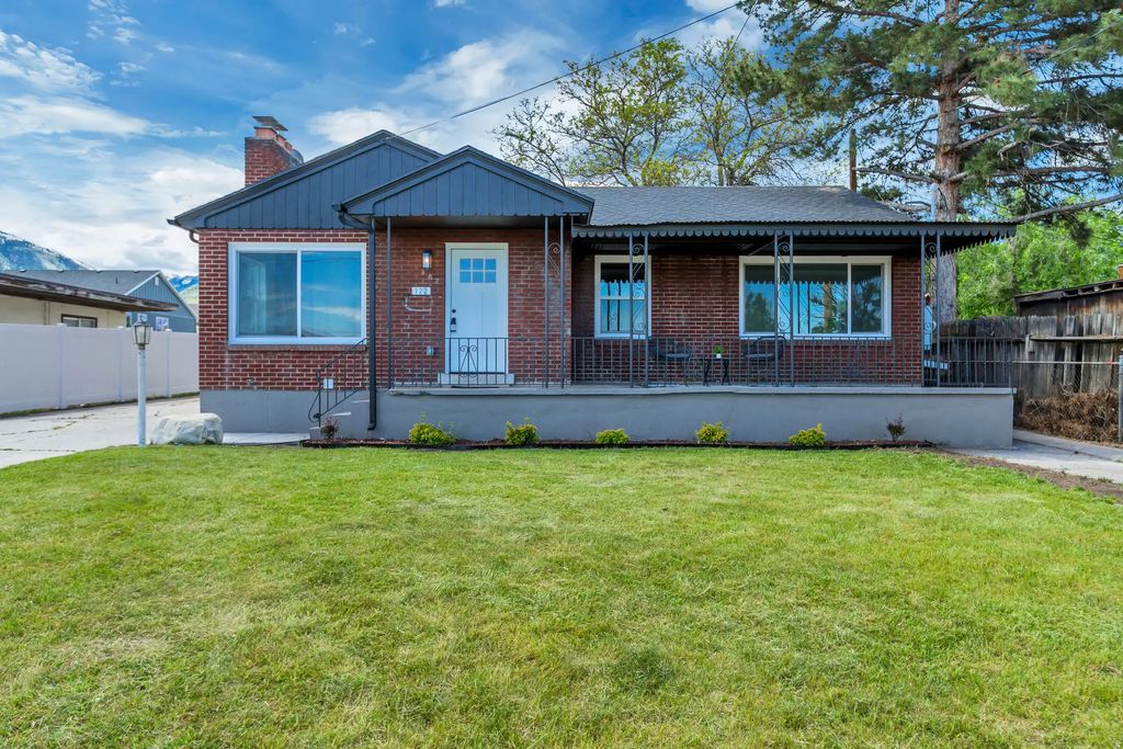 122 E 400 N, Tooele