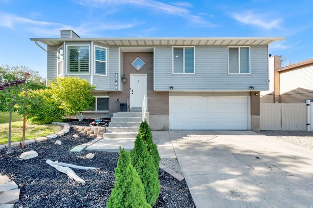 5568 W Golden Gate Cir S, West Jordan