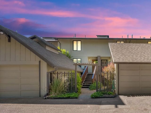 4720 S Woodduck Ln E, Millcreek