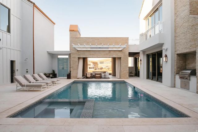 936 W Sapphire Sky Ln, St. George