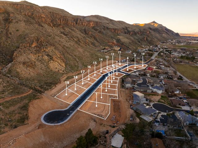 1139 S 160 W #17, Hurricane