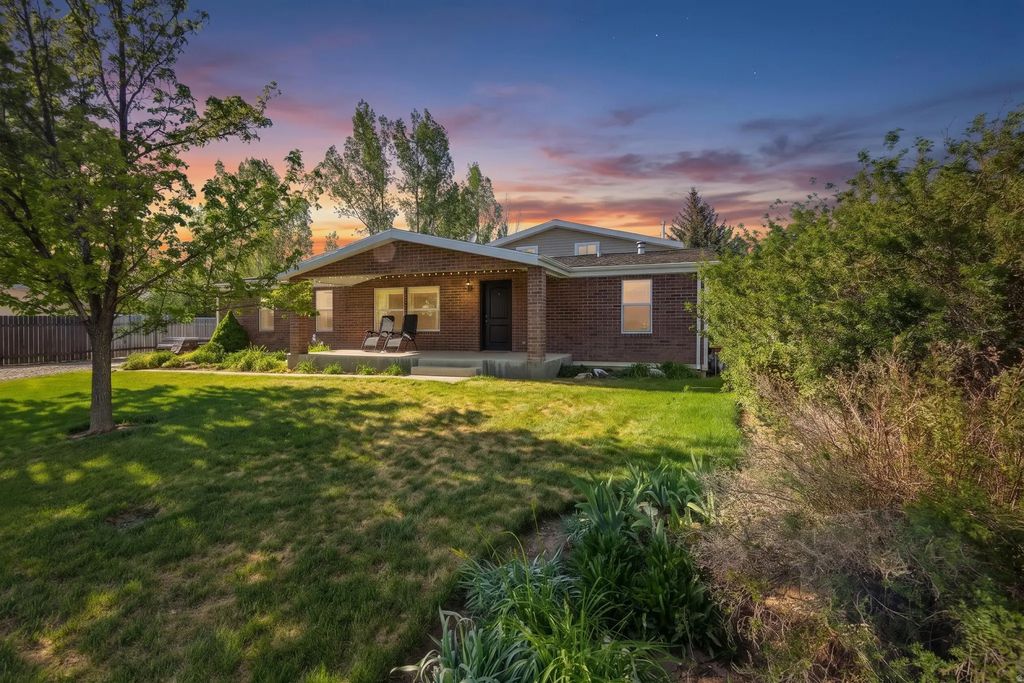 435 E 100 S, Fairview
