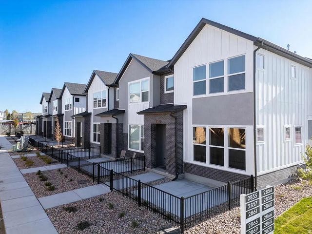2864 S Tetzlaff Pl, West Valley City