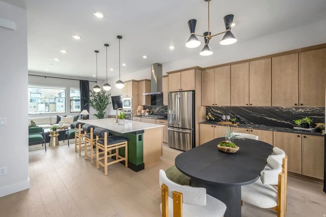 4977 S Beverly Park Row 17, Holladay